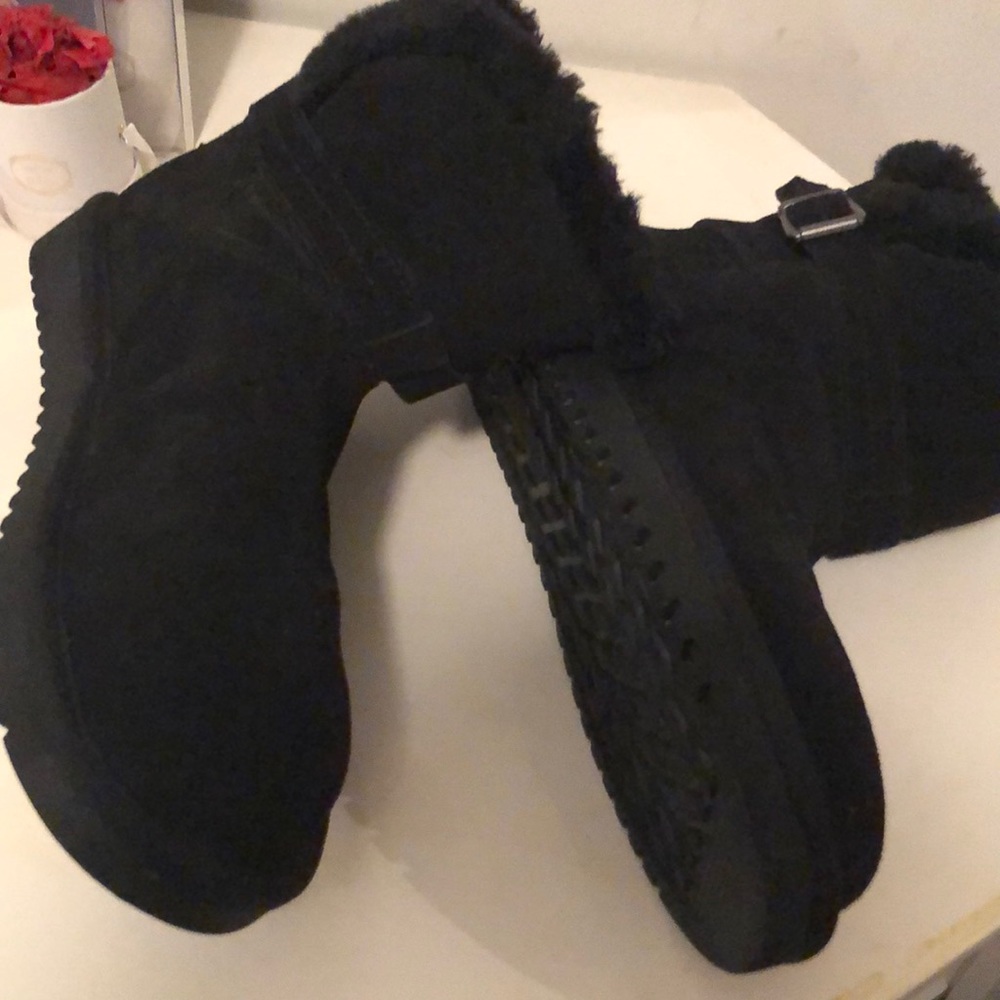 Nwot boots